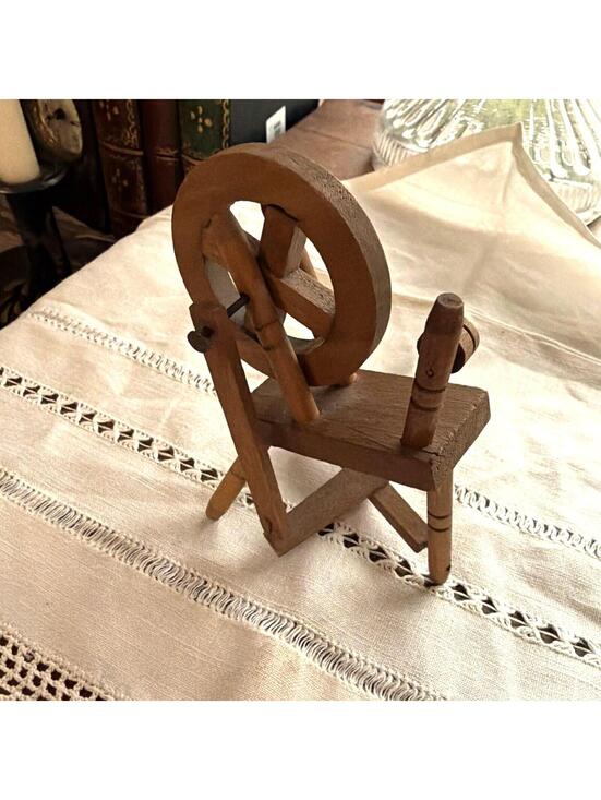 Other - Wooden Spinning Wheel - Vintage Dollhouse Miniature 4.5” Ht Primitive